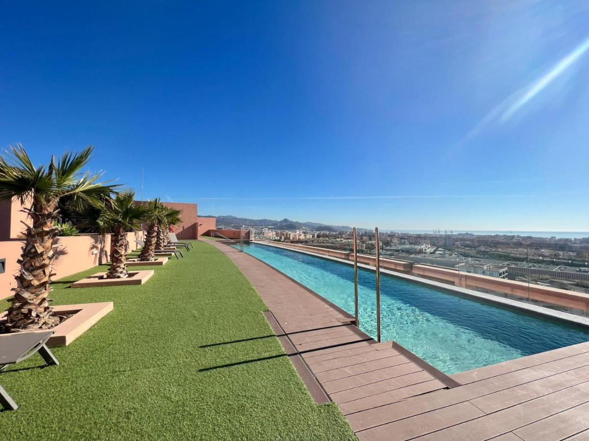 Sky Garden & Seasonal Pool Views By Ele Apartments Málaga Exterior foto