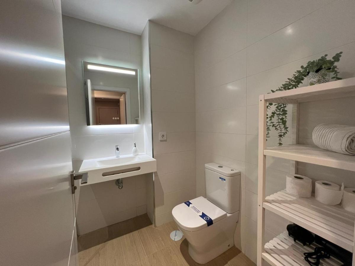 Sky Garden & Seasonal Pool Views By Ele Apartments Málaga Exterior foto